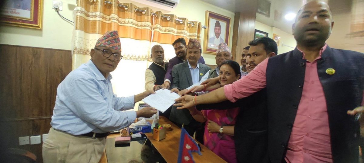 लुम्बिनीमा मुख्यमन्त्रीले राजीनामा नदिई नयाँ सरकारका लागि दाबी पेस