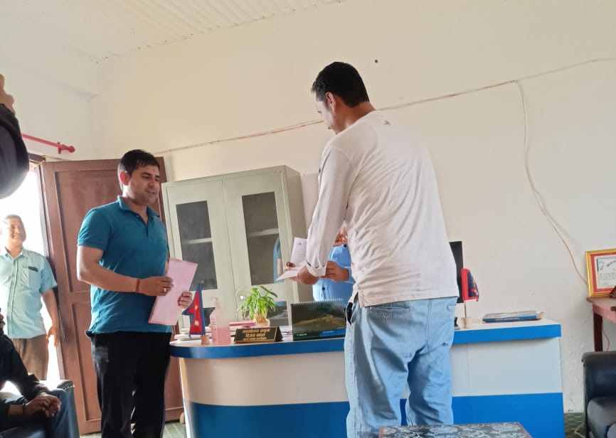 बर्दिबासमा दिनदहाडै चोरी हुन थालेपछी व्यवसायीहरु असुरक्षित