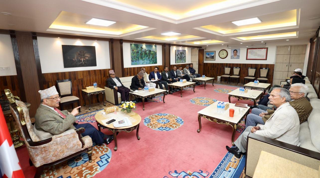 बालुवाटारमा माओवादी घटकहरुको बैठक जारी