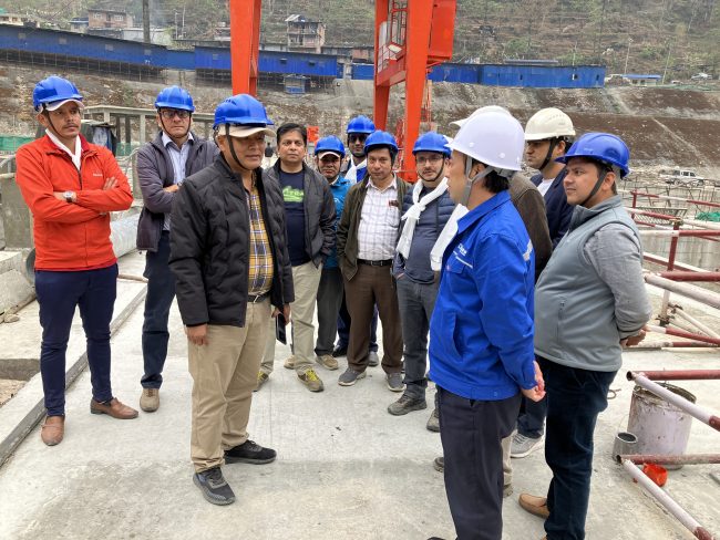 चार महिनाभित्र विद्युत् उत्पादनको लक्ष्यकासाथ धमाधम मध्य भोटेकोसीको निर्माण