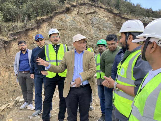 नयाँ खिम्ती-बाह्रबिसे प्रसारण लाइन निर्माणमा विद्युत् प्राधिकरणको ताकेता