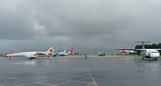 प्रतिकूल मौसमले आन्तरिक हवाई उडान प्रभावित