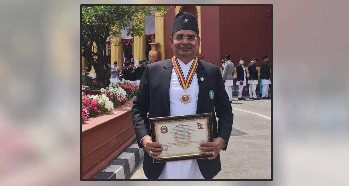 नबिल बैंकका सिइओ ढुंगाना ‘प्रबल जनसेवा श्री’ पदकबाट सम्मानित