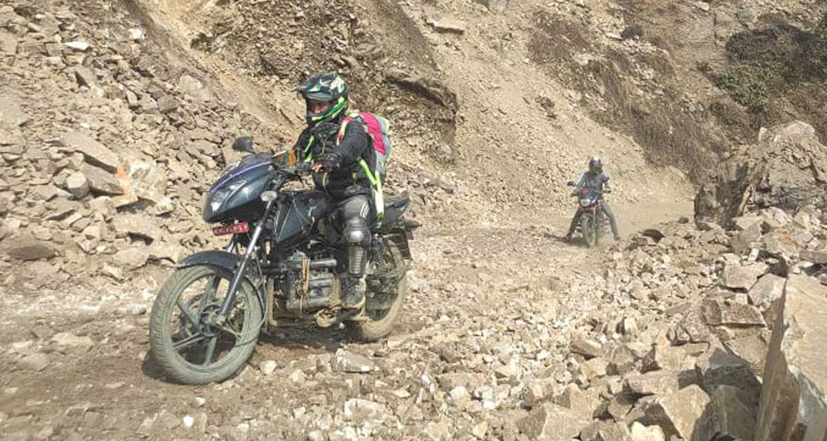 बारपाक–लाप्राक सडक स्तरोन्नतिमा ढिलाइ