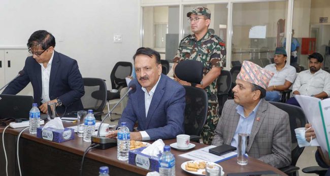 इमान्दार र पारदर्शी भएर काम गर्न भन्सार कर्मचारीलाई अर्थमन्त्रीको निर्देशन