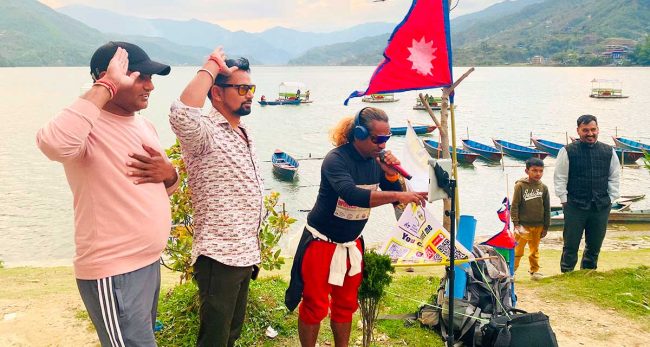 विभिन्न देशका राष्ट्रगान गाइरहँदा …