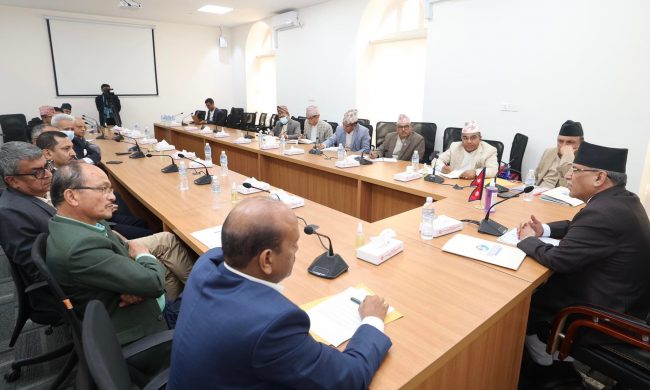 बैंकको ब्याजदर घटाउने उपायहरू खोजिरहेका छौँः प्रधानमन्त्री