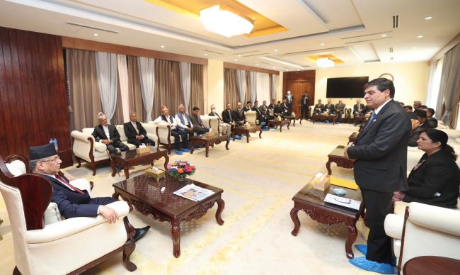 प्रधानमन्त्रीसँग बार एसोसिएसनका पदाधिकारीहरूको छलफल