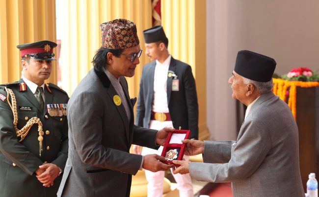 राष्ट्रपति पौडेलद्वारा विभूषण प्रदान (फोटो फिचर)