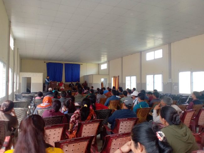 इन्जिनियरका प्राध्यापकहरुबीच शुभकामना आदानप्रदान