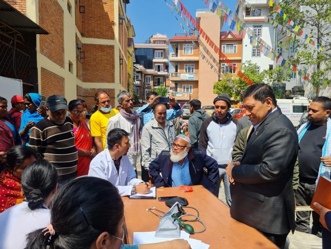 मिटरब्याज पीडितको स्वास्थ्य अवस्थाबारे गृहमन्त्रीको चासो