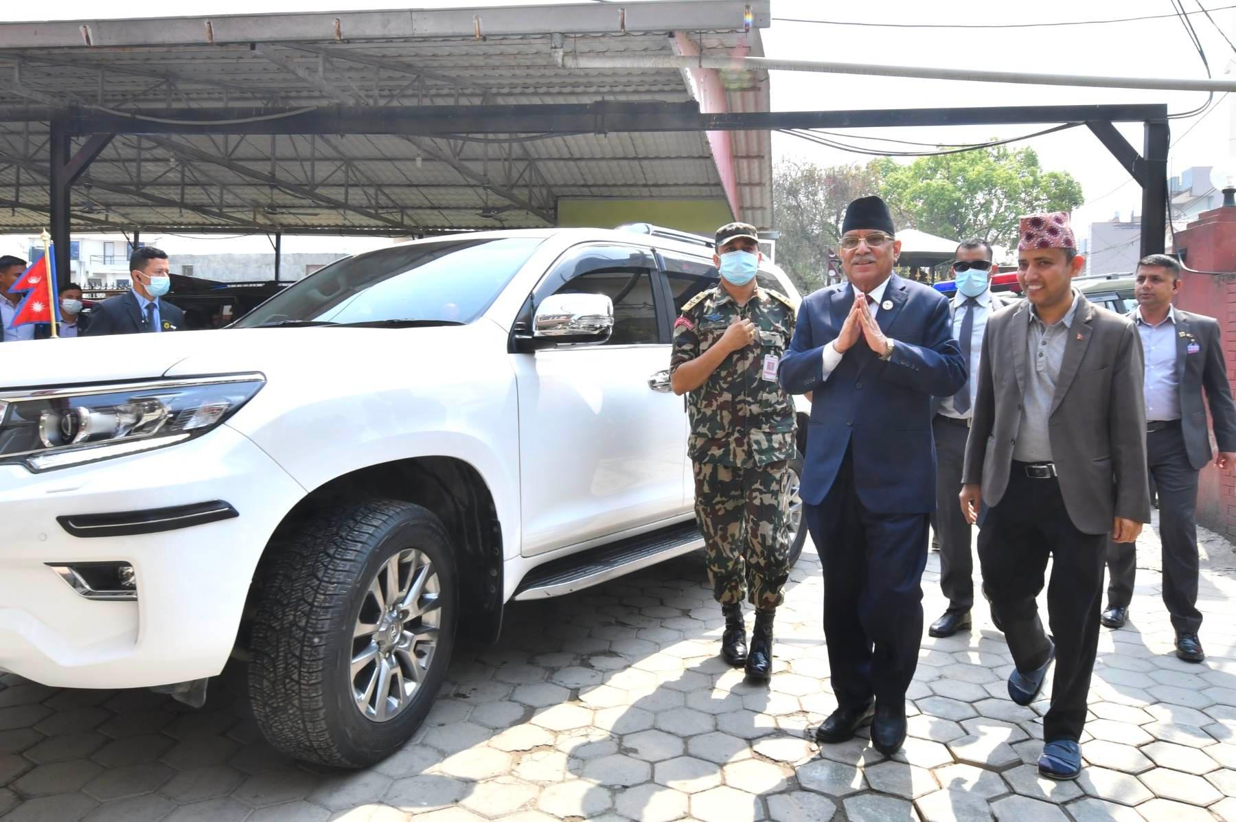 ओलीलाई भेट्न  प्रचण्ड, देउवा र सभामुख घिमिरे बालकोटमा