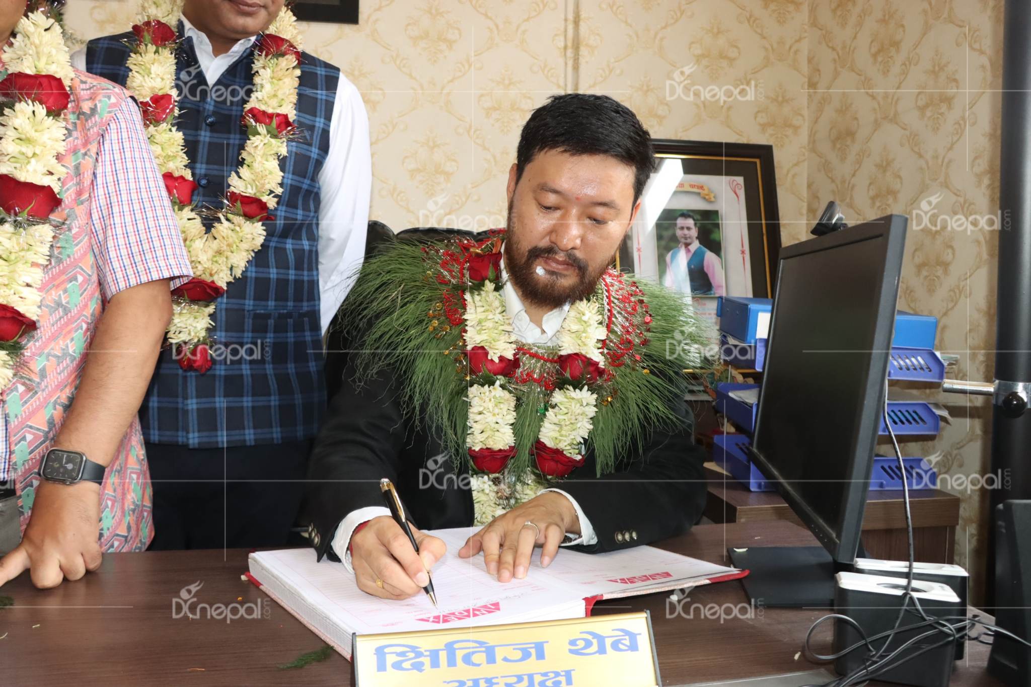 ओलीमाथि आक्रमण प्रयासपछि  युवा संघले भन्याे-सशक्त प्रतिवाद गर्न बाध्य  हुन्छाैं