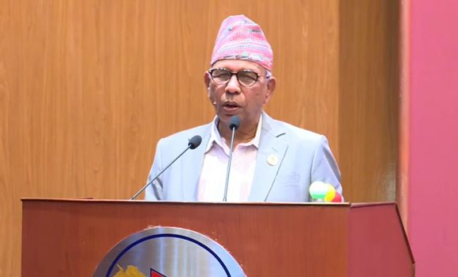 चुरे दोहनका कारणा मधेश मरुभूमि बन्दैछ : कृषि मन्त्री भुसाल