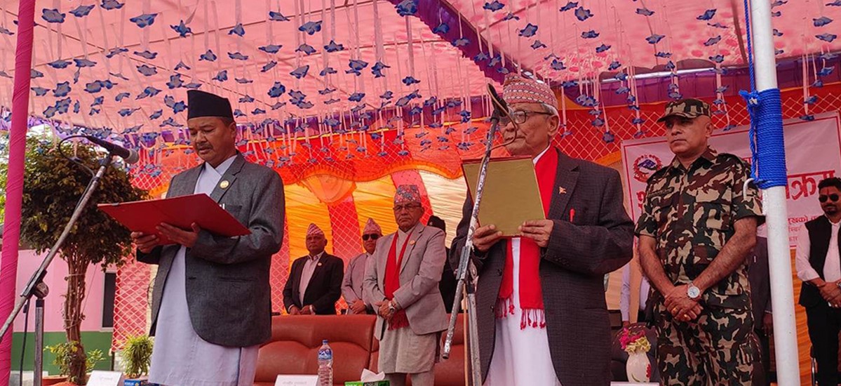 लुम्बिनी प्रदेशका नवनियुक्त मुख्यमन्त्री चौधरीले लिए शपथ, ३ जना बिनाविभागीय मन्त्री नियुक्त