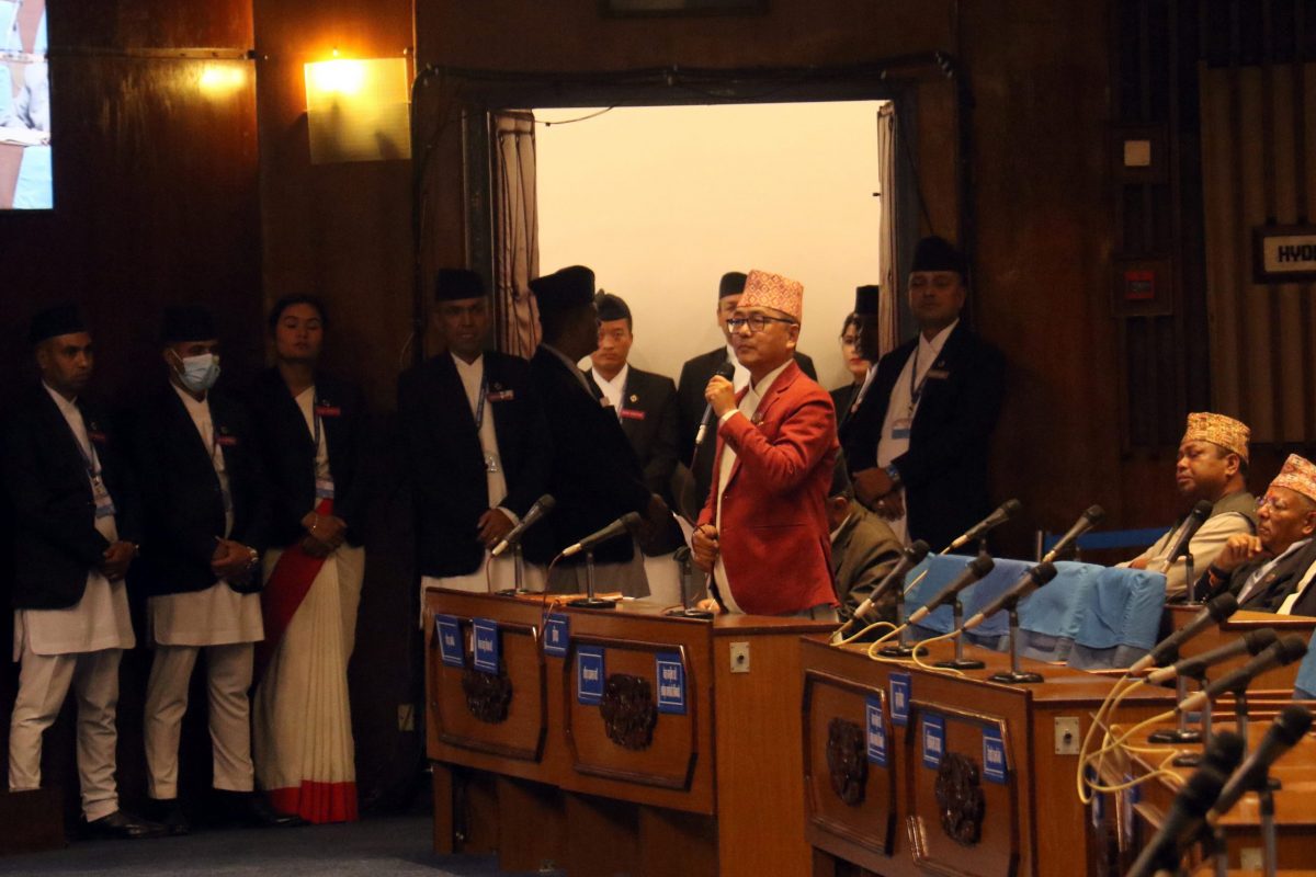 मिटरब्याज पीडितको माग पुरा नगरे आन्दोलनको अग्रमोर्चामा उभिने राप्रपाको चेतावनी