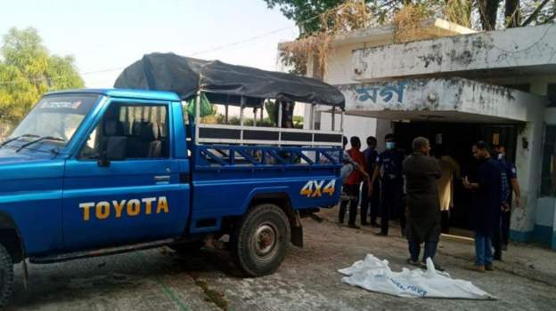 बंगलादेशमा दुई विरोधी समूहबीच भएको सशस्त्र झडपमा ८ जनाको मृत्यु