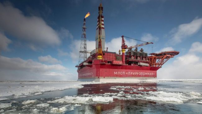 ठूला तेल उत्पादकहरूले किन आपूर्ति घटाउने निर्णय गरे?