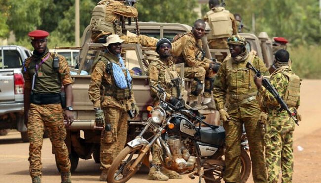 बुर्किना फासोमा दुई चरमपन्थी हमलामा ४४ जनाको मृत्यु