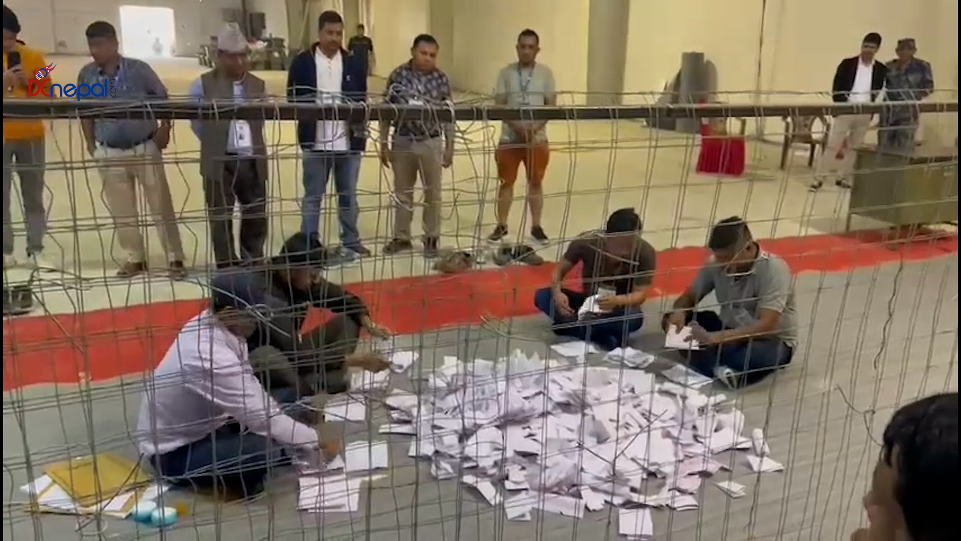 चितवन २ को उपनिर्वाचनको मतगणना हुँदै {भिडियो}