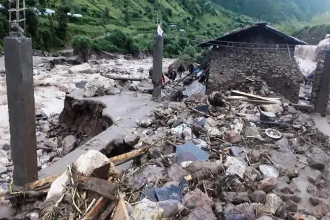 पर्वतका सयौँ बाढीपहिरोपीडित पुनःबासको पर्खाइमा