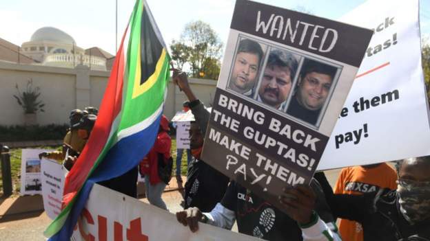 गुप्ता दाजुभाइलाई सुपुर्दगी गर्ने दक्षिण अफ्रिकाको माग युएईले अस्वीकार गर्यो