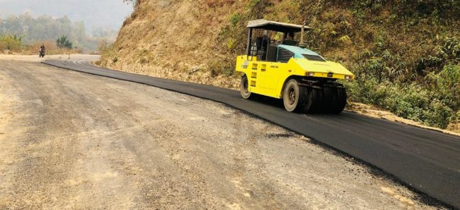 आँबुखैरेनीतर्फ सात किमि सडक कालोपत्रको तयारी