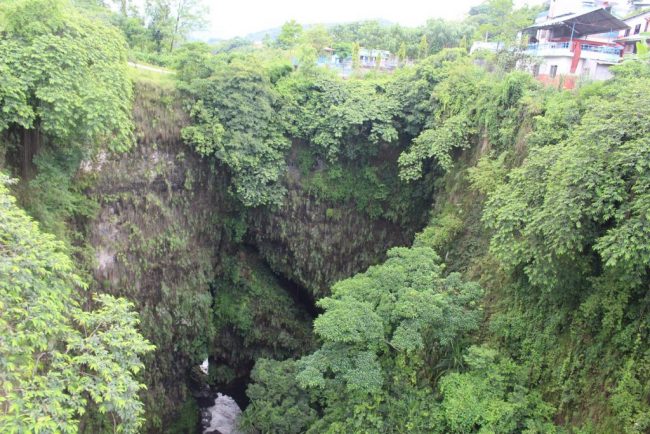 सेती खोँचमा खसेकी बालिकाको साढे दुई घण्टापछि उद्धार