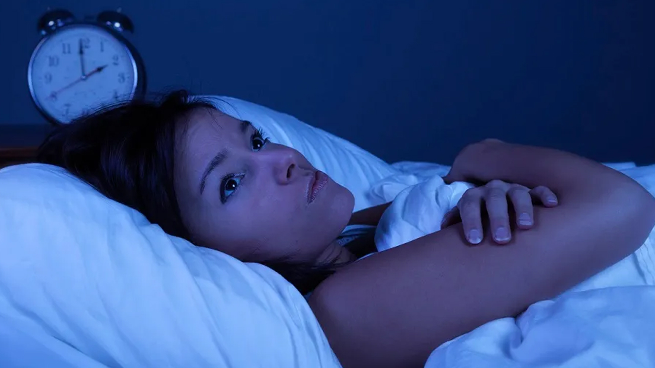 निद्रा लाग्दैन? यी खानेकुरा खानुहोस् मस्त निन्द्र लाग्छ