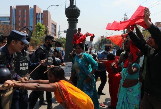 सिंहदरवारअगाडि मिटरब्याज पीडितको आन्दोलन