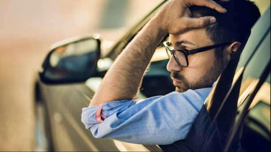 यो घरअगाडि पुग्नेबित्तिकै कारहरू एक्कासी किन अनियन्त्रित हुन्छन् ?