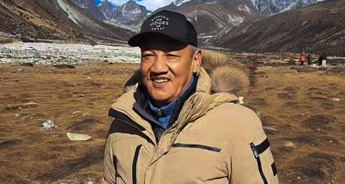 पासाङ ल्हामु शेर्पाका श्रीमान सोनामले गरे सगरमाथाकाे सफल आराेहण