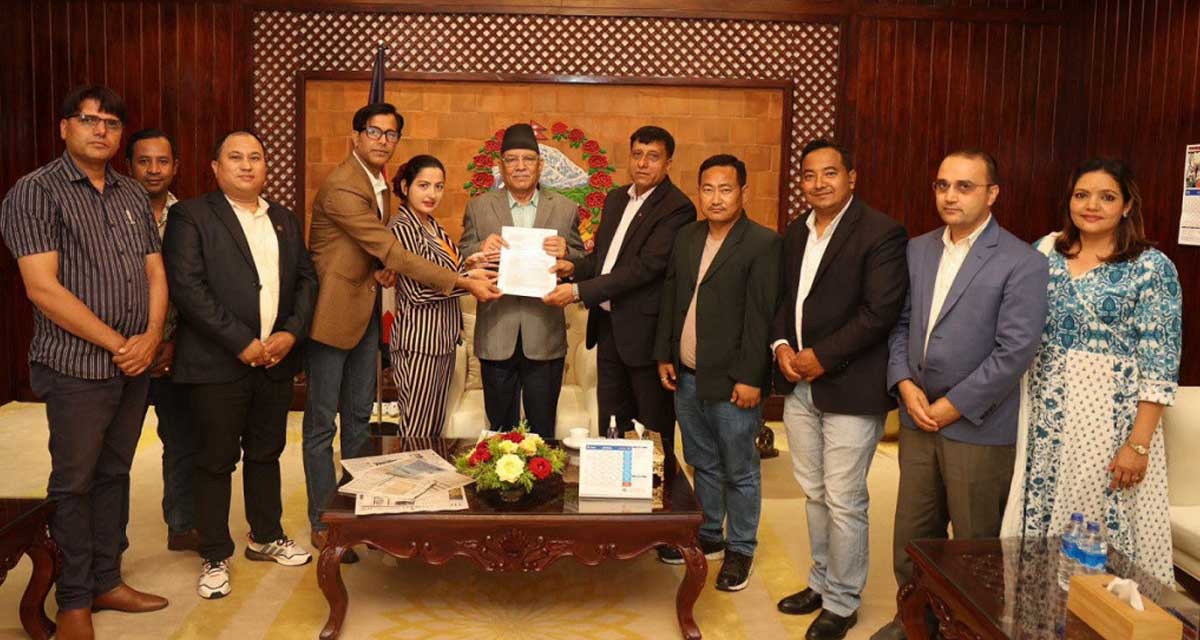 लगानीकर्ताहरूले प्रधानमन्त्रीलाई बुझाए ६ बुँदे ज्ञापनपत्र