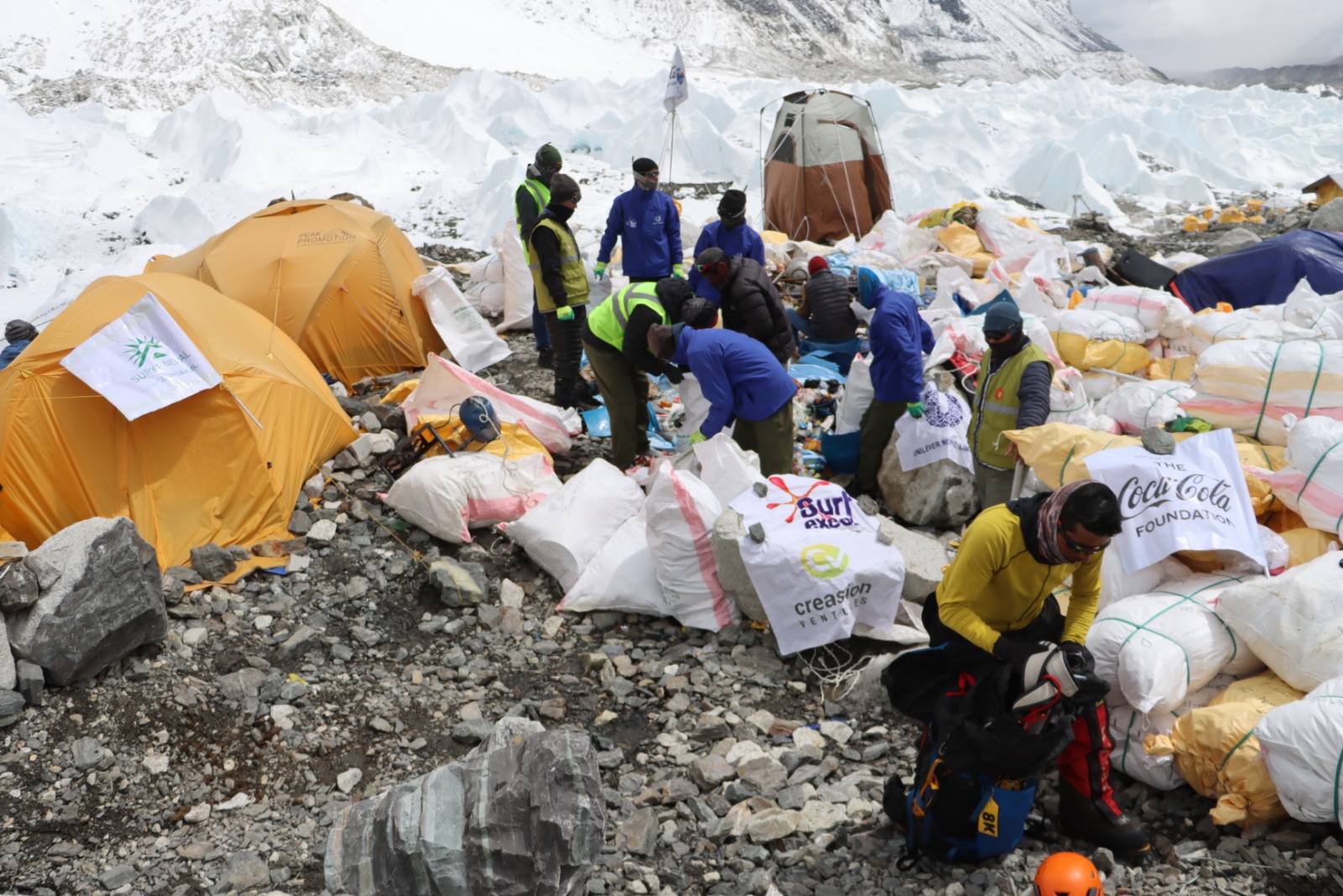 सेनाद्वारा अन्नपूर्णबाट तीन हजार किलो फोहर संकलन