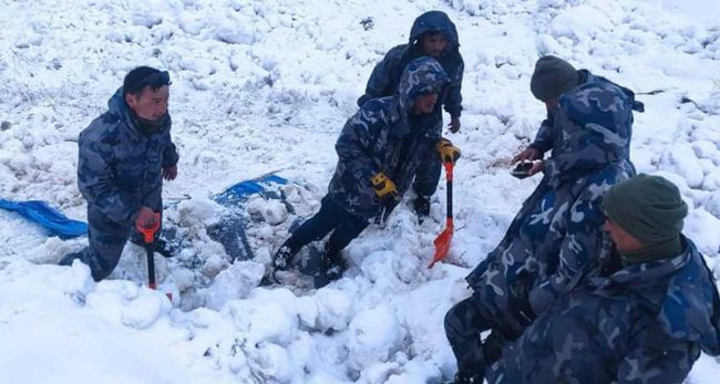 मुगु हिमपहिरो अपडेट : घटनास्थलसम्म उद्घार टोली पुग्न सकेन
