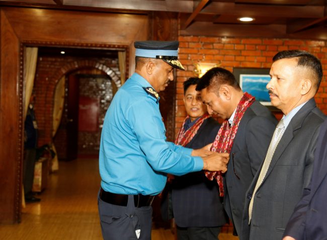 नक्कली शरणार्थी प्रकरणले रोकियो आइजीपीको अमेरिका भ्रमण