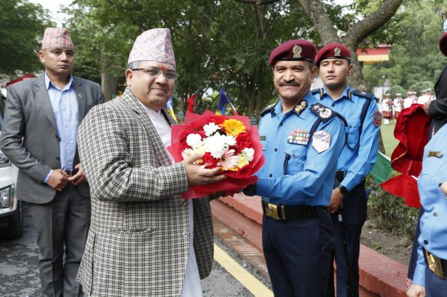 प्रहरीलाई गृह सचिवको निर्देशन, ‘शासक होइन सेवक बन्नुहोस्’