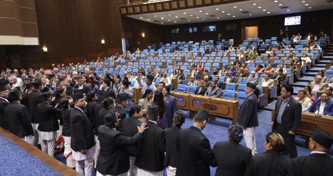 भ्रष्टाचारमा ओली संलग्न रहेको आरोप लागेपछि प्रमाणित गर्न एमाले सांसदको चुनौती