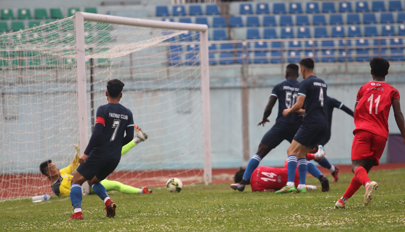 हिमालयन शेर्पा र चर्च ब्वाइजकाे जित