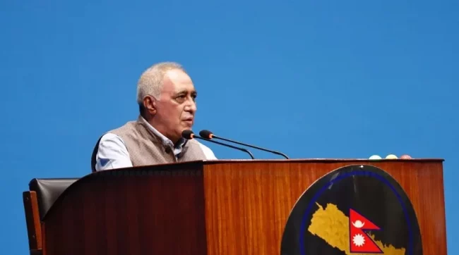 ‘न्यूनतम महसुल तिर्न नसकी लाइन काटिएका जनताका बारेमा पनि छलफल गरौँ’