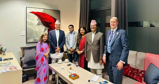 राज्याभिषेकमा सहभागी हुन मन्त्री साउद लण्डनमा