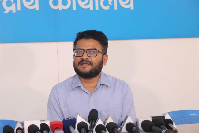 रास्वपालाई पुरानै मन्त्रालय दिन प्रधानमन्त्री तयार, सरकारमा जाने\नजाने शुक्रबार निर्णय हुने