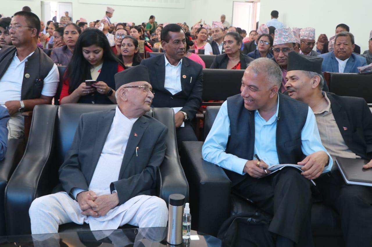 स्थानीय तहका प्रतिनिधिलाई एमालेको प्रशिक्षण (तस्बिरहरु)