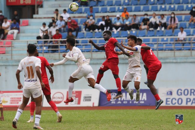 पुलिसले खुमलटारलाई पराजित गर्‍यो