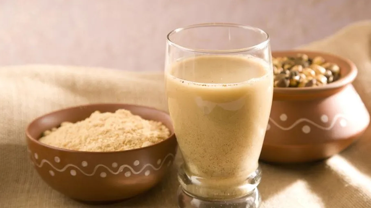 यो गर्मीमा दैनिक सातु पिउनुहोस्, यस्ता छन् फाइदाहरु