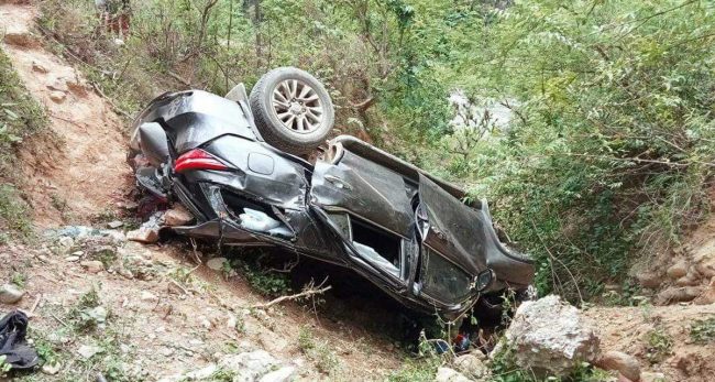 बझाङ दुर्घटना : कानुनमन्त्री पृथ्वीबहादुर सिंहकी पत्नीसहित दुई जनाको मृत्यु