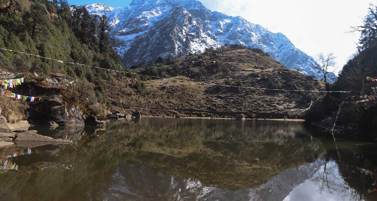 पर्यटकको प्रतीक्षामा साल्पापोखरी