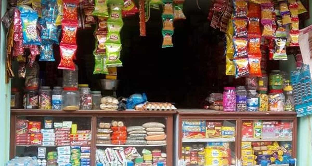 साना व्यापारमा रमाउँदै हरवाचरवा महिला