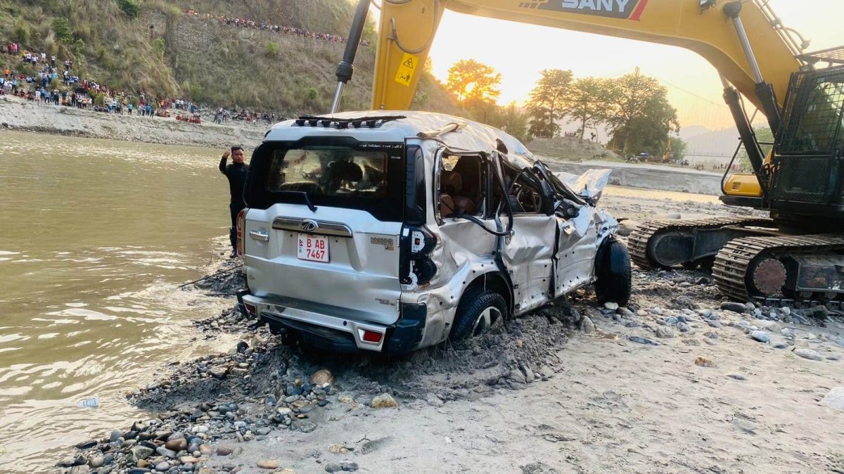 सुनकोशीमा खसेको सिटिइभिटीको गाडी र दुई शव फेला