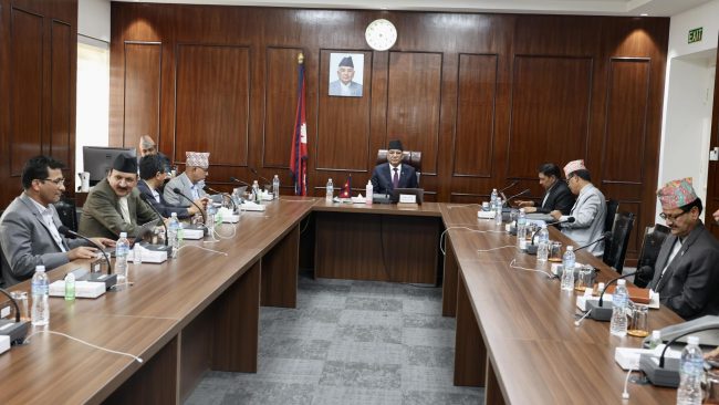 सिंहदरबारमा मन्त्रिपरिषद् बैठक जारी